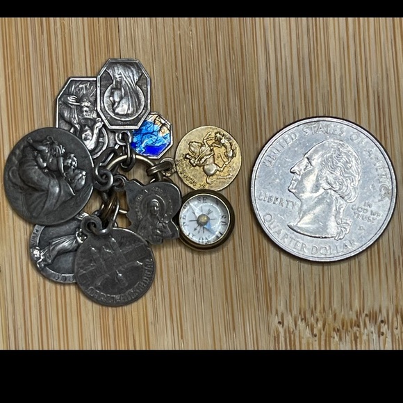 Antique French Religious Medals with Darling, Tiny Compass - Extraordinary Gift! - Picture 5 of 5